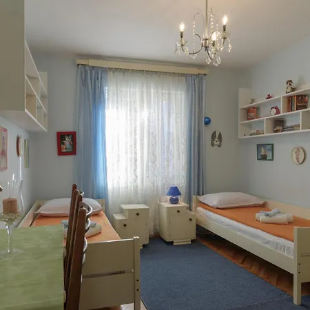 Mirjana 3* טרוגיר